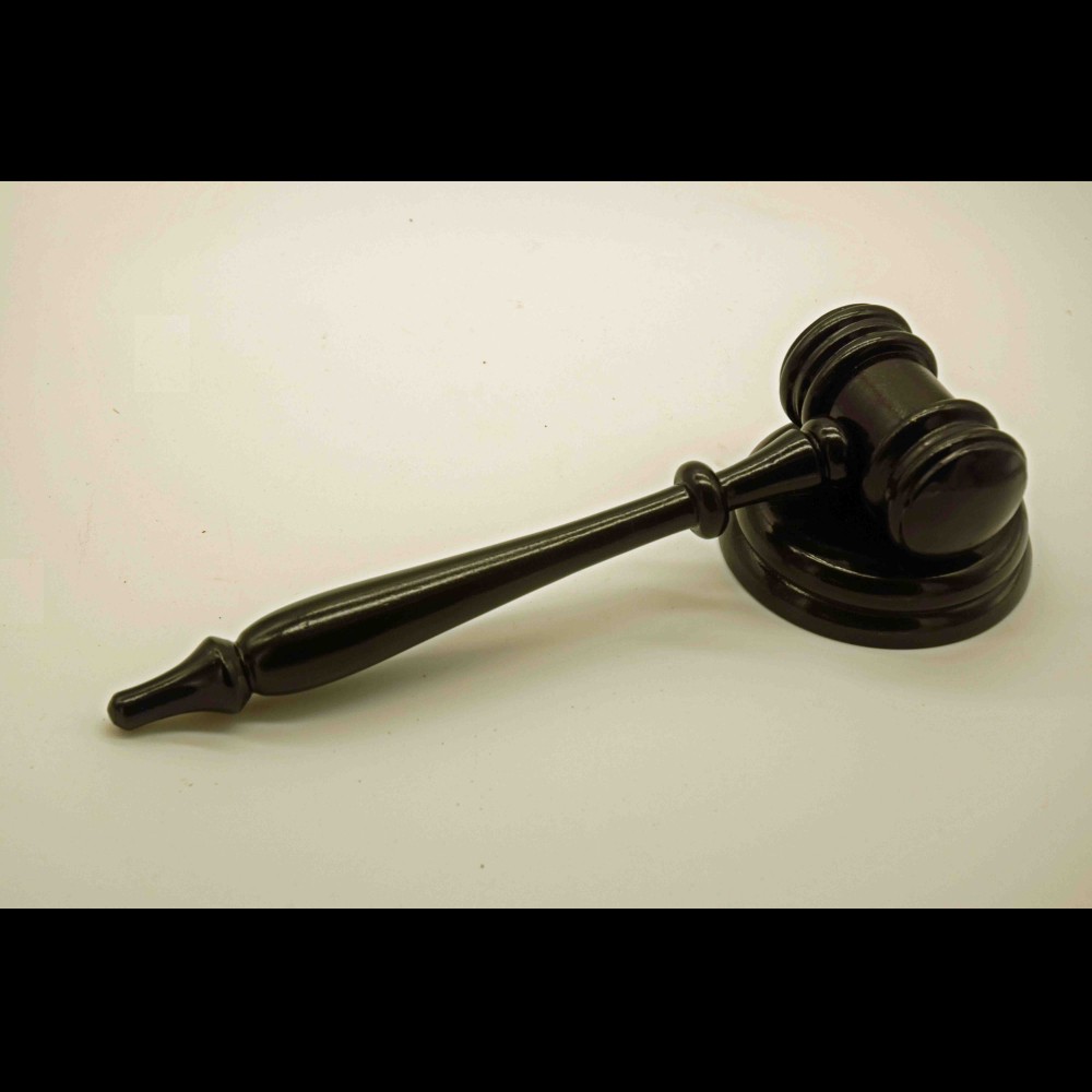 Jaarlidmaatschap met gratis Zwarte Houten Voorzittershamer met inscriptie